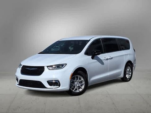 New 2026 Chrysler Pacifica Select FWD image 1