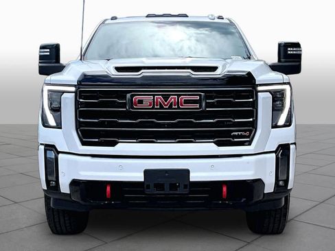 Used 2024 GMC Sierra 2500 AT4 w/ AT4 Premium Plus Package AWD/4WD image 6