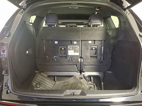 Used 2021 Toyota Sienna XSE w/ XSE Plus Package image 29