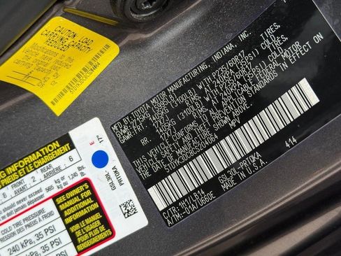 Used 2012 Toyota Sienna XLE image 34