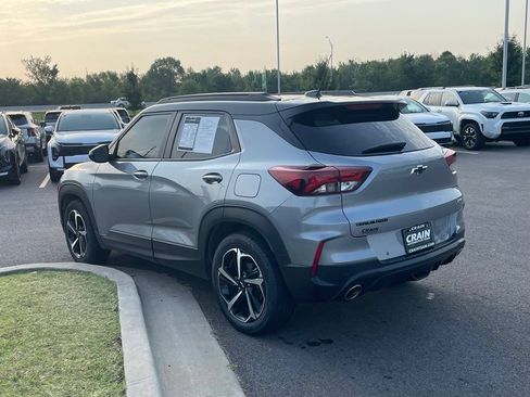 Used 2023 Chevrolet TrailBlazer RS w/ Sun and Liftgate Package FWD image 5