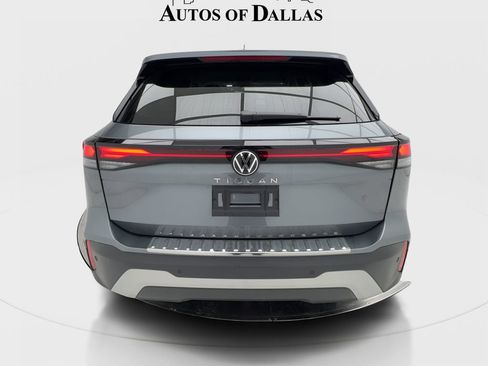 Used 2025 Volkswagen Tiguan S FWD image 9