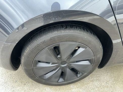 Used 2025 Tesla Model 3 Long Range AWD/4WD image 8