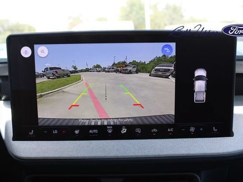 New 2026 Ford Maverick XLT w/ XLT Luxury Package FWD image 15