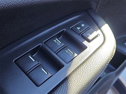 Certified 2022 Honda Pilot Touring image 30