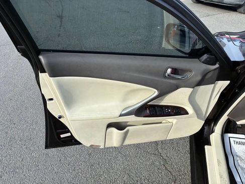 Used 2013 Lexus IS 250 AWD w/ Premium Pkg image 19