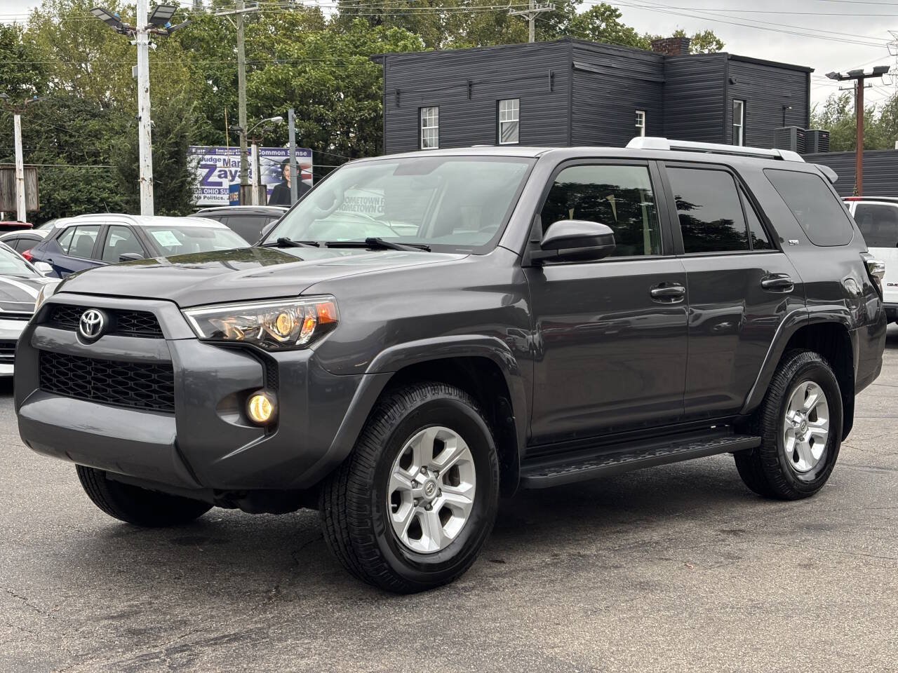 Used 2016 Toyota 4Runner SR5 AWD/4WD image 4
