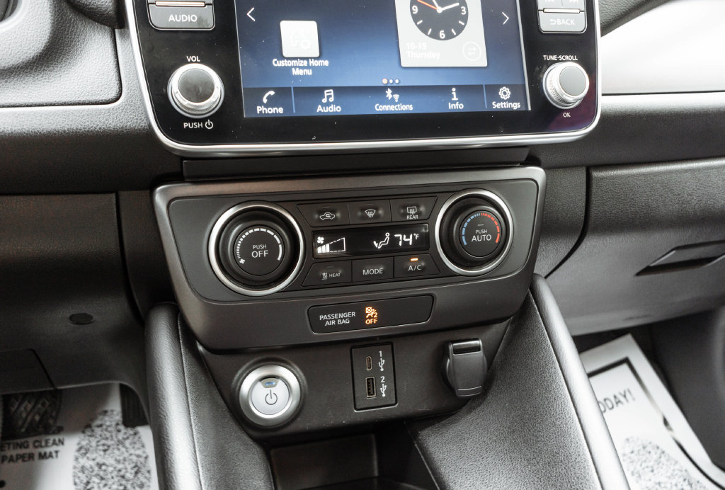 Used 2025 Nissan Leaf S FWD image 18