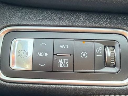 Certified 2025 Buick Enclave Preferred w/ Power Package AWD/4WD image 20