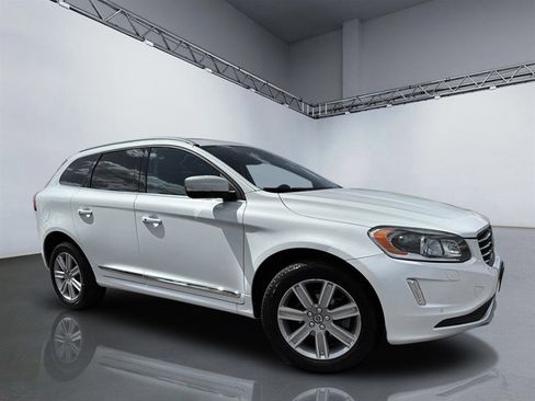 Used 2017 Volvo XC60 T5 Inscription w/ Preferred Option Package AWD/4WD image 28
