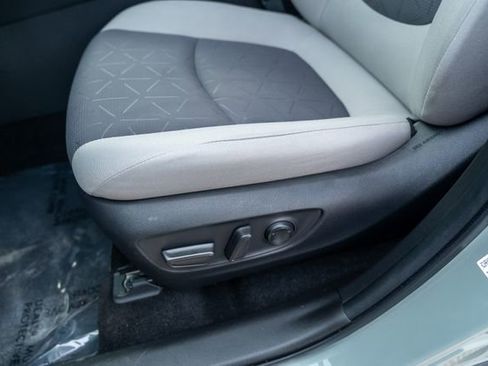 Used 2022 Toyota RAV4 XLE image 24