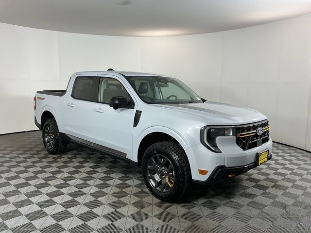 Used 2026 Ford Maverick Tremor AWD/4WD image 3