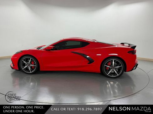 Used 2022 Chevrolet Corvette Stingray Preferred Cpe RWD image 9