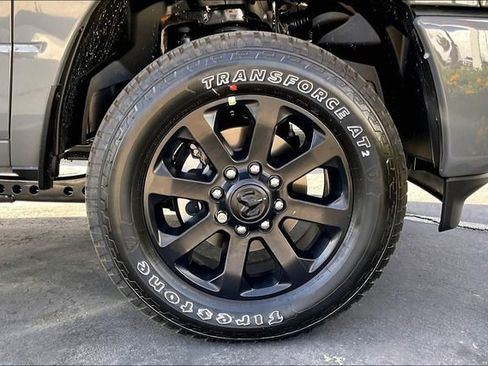 New 2026 RAM 2500 Laramie AWD/4WD image 10