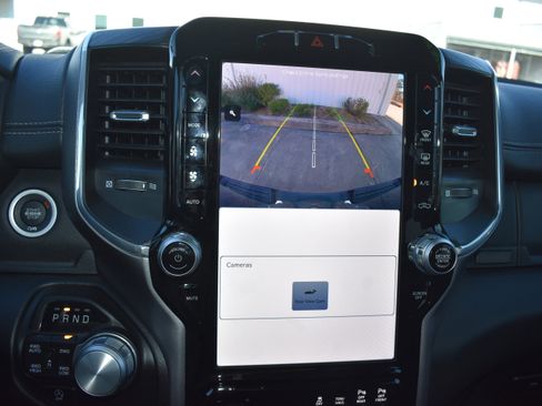 Used 2024 RAM 1500 Laramie image 21