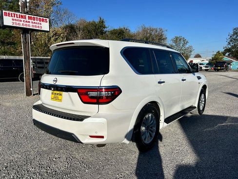 Used 2021 Nissan Armada SV AWD/4WD image 2