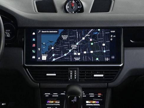 Certified 2023 Porsche Cayenne image 15