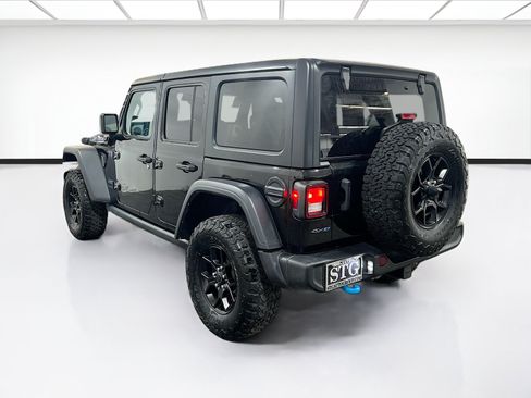 Used 2024 Jeep Wrangler Unlimited AWD/4WD image 6