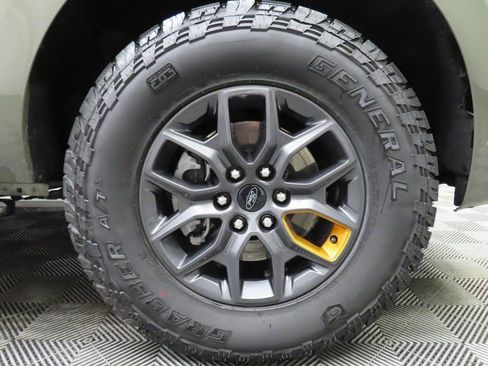 Used 2025 Ford Expedition Tremor image 8