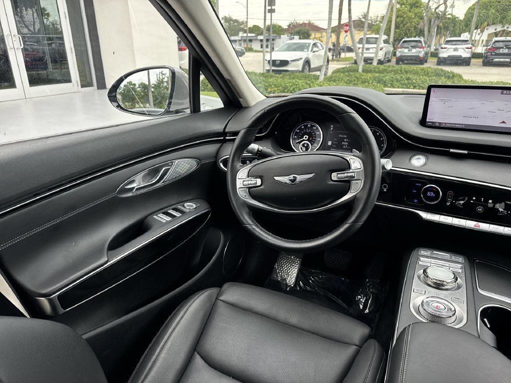 Used 2023 Genesis GV70 2.5T AWD/4WD image 21
