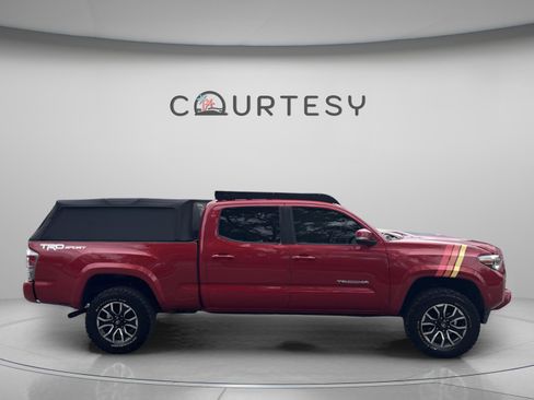 Used 2021 Toyota Tacoma TRD Sport image 7