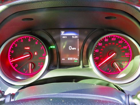 Used 2023 Toyota Camry XSE image 19