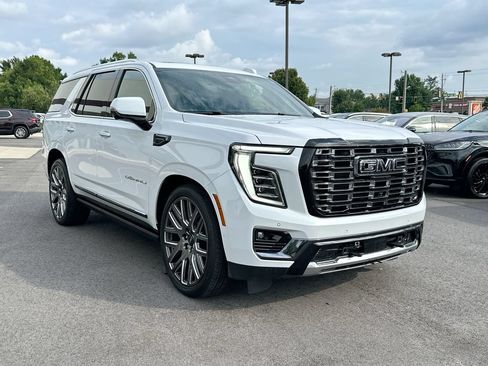 Used 2026 GMC Yukon Denali Ultimate w/ LPO, Illumination Package AWD/4WD image 2