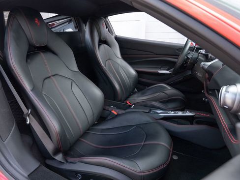 Used 2022 Ferrari F8 Tributo image 58