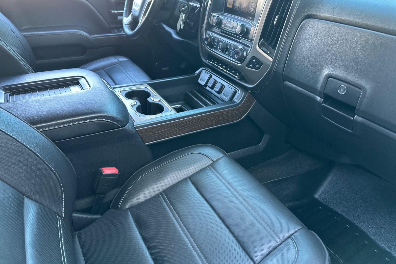 Used 2018 GMC Sierra 1500 Denali w/ Denali Ultimate Package AWD/4WD image 15