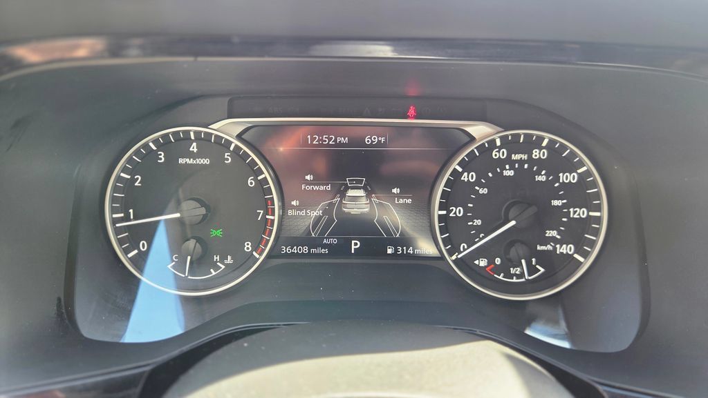 Used 2024 Nissan Pathfinder Rock Creek AWD/4WD image 16