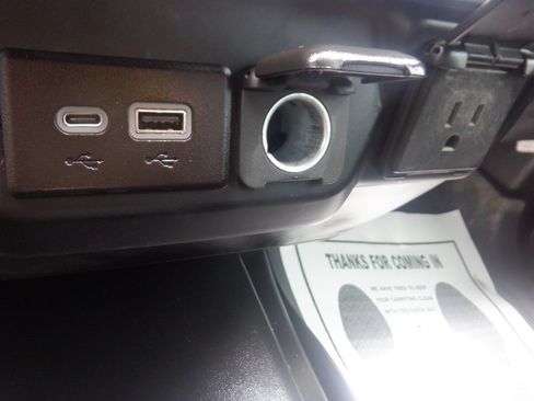 Used 2022 GMC Sierra 2500 Pro w/ Fleet Convenience Package AWD/4WD image 19