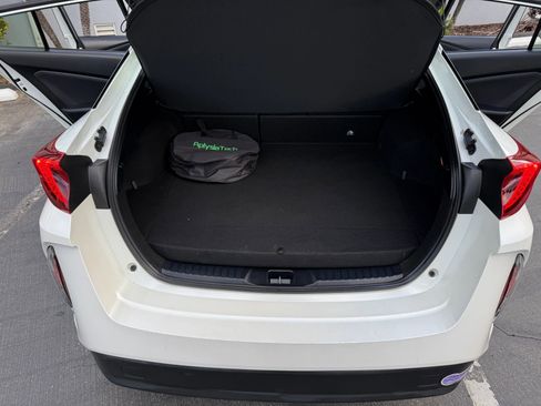 Used 2018 Toyota Prius Prime Premium w/ Carpet Mat Package image 21