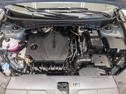 Used 2025 Hyundai Tucson Limited AWD/4WD image 3