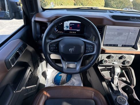 Used 2024 Ford Bronco Outer Banks image 18