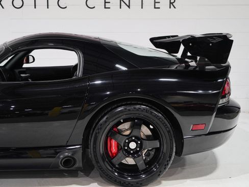 Used 2010 Dodge Viper ACR RWD image 32