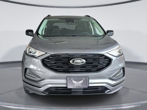 Used 2024 Ford Edge SE w/ Black Appearance Package AWD/4WD image 3