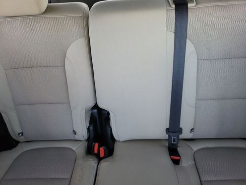 Used 2023 Chevrolet Traverse LS image 13