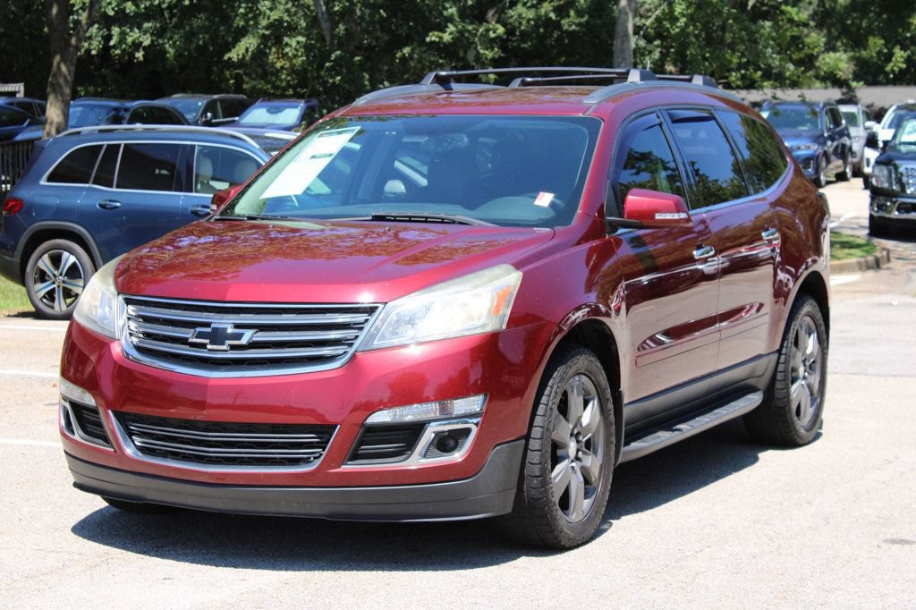 Used 2017 Chevrolet Traverse LT AWD/4WD image 3