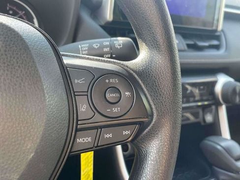 Used 2025 Toyota RAV4 LE AWD/4WD image 23