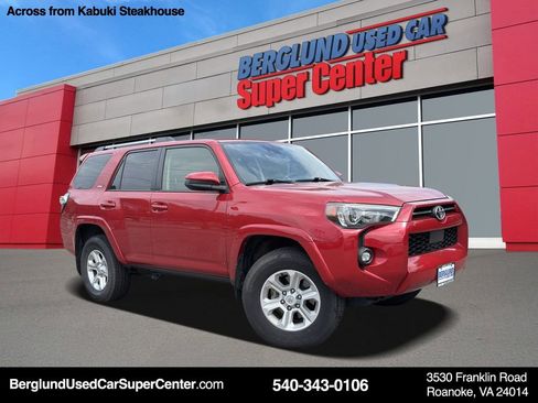 Used 2024 Toyota 4Runner SR5 image 1
