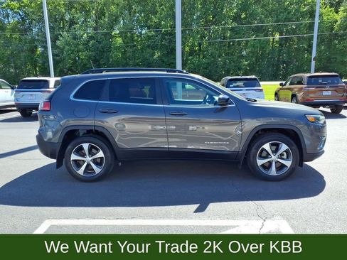 Used 2022 Jeep Cherokee Limited AWD/4WD image 5