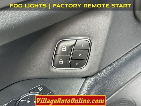 Used 2024 Ford Expedition XLT AWD/4WD image 11
