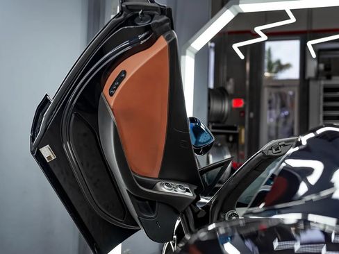 Used 2014 McLaren MP4-12C Spider RWD image 20