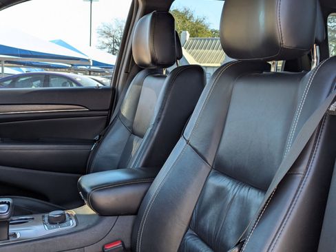 Used 2015 Jeep Grand Cherokee Limited image 14