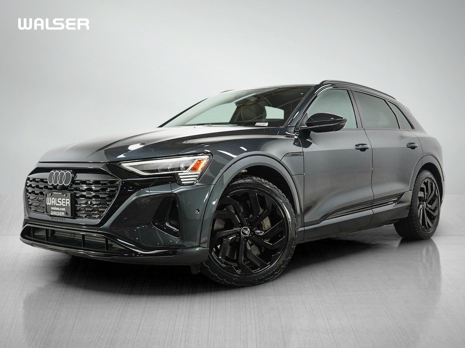 Used 2024 Audi Q8 e-tron Premium Plus AWD/4WD image 1