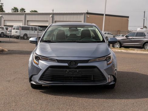 Used 2023 Toyota Corolla LE image 2