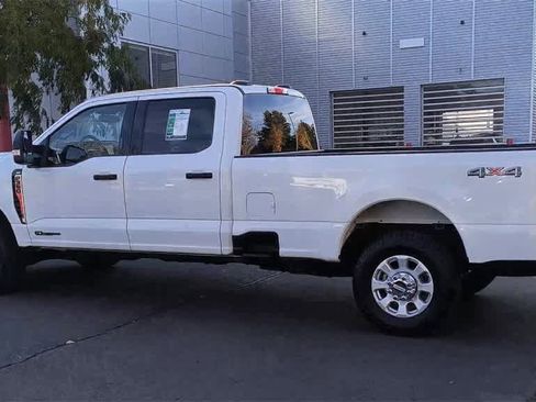 Used 2023 Ford F350 XLT image 6