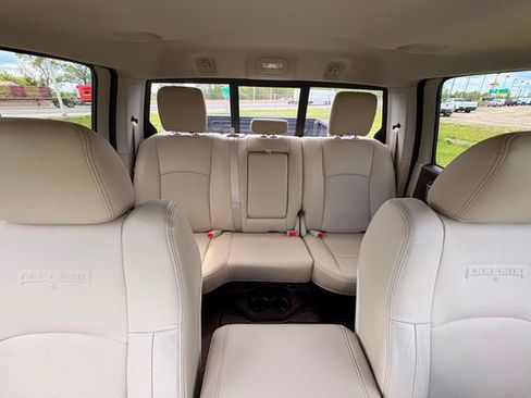 Used 2016 RAM 2500 Laramie w/ Convenience Group AWD/4WD image 42