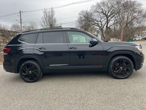 Used 2023 Volkswagen Atlas SE image 6