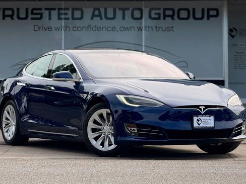 Used 2019 Tesla Model S 100D AWD/4WD image 2